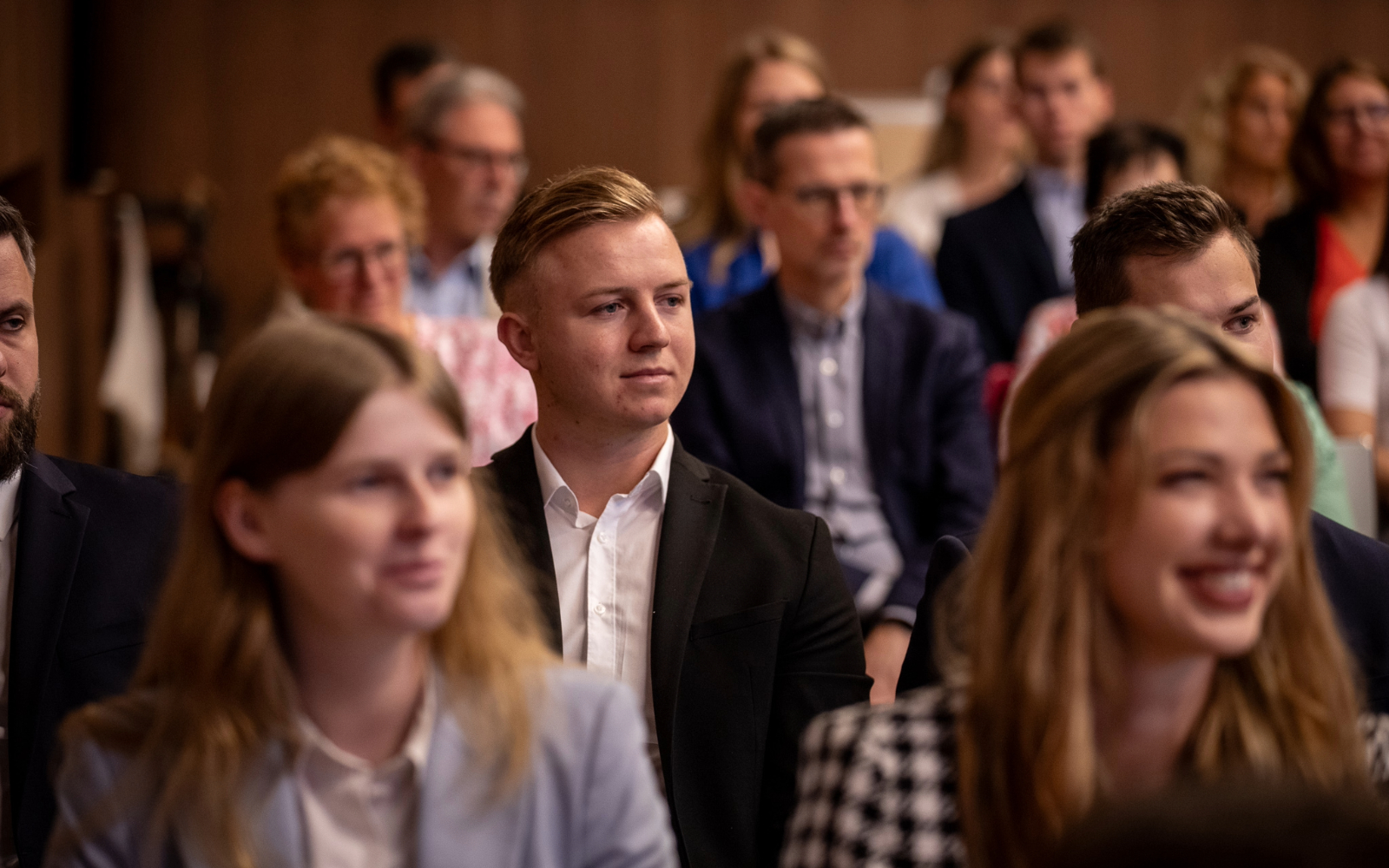 Studierende und Alumni im Austausch